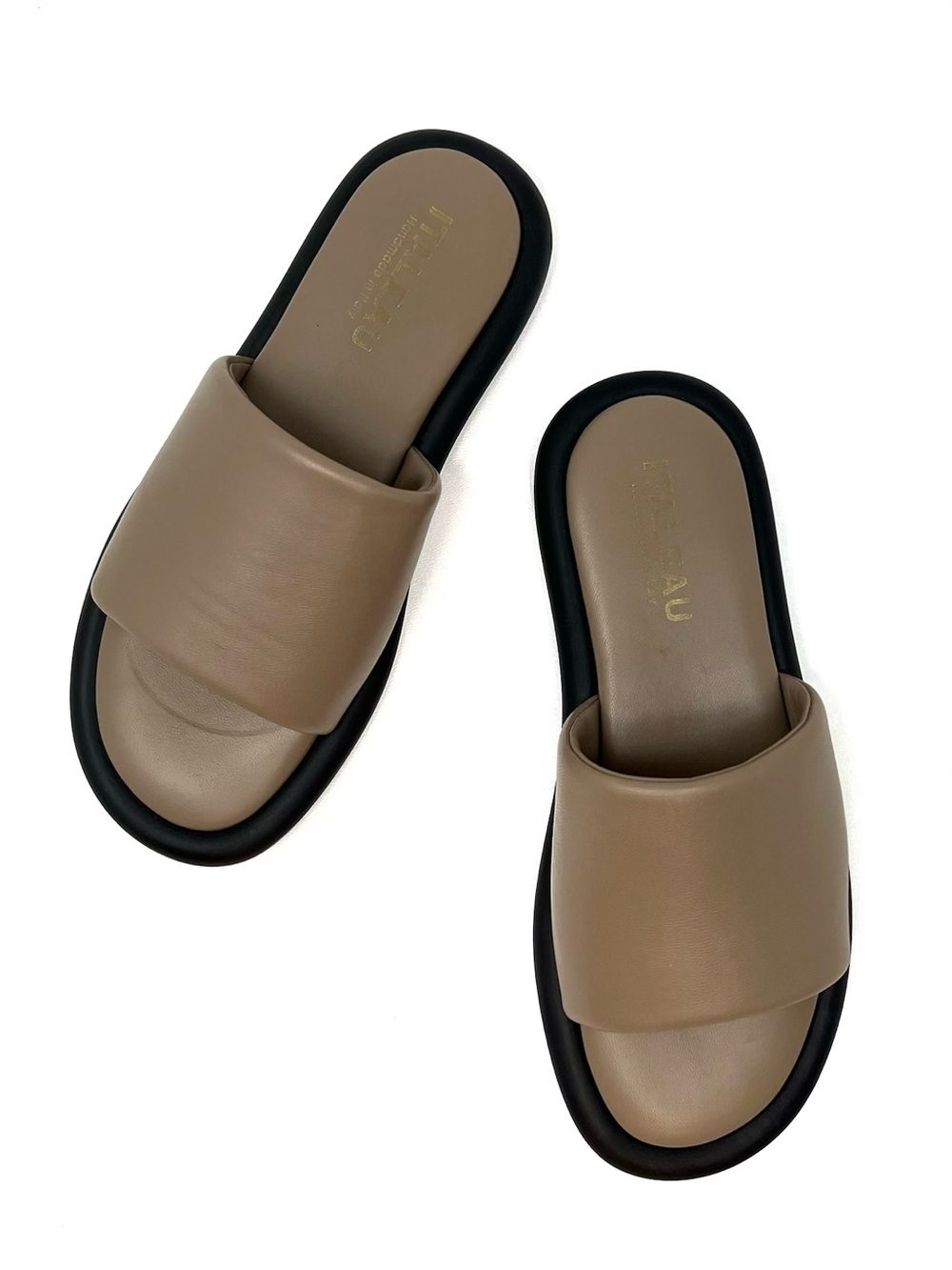 Italeau Giorgia Slide Sandals Taupe Waterproof Leather Women’s Size 8.5 Puff EUC